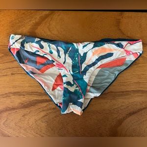 Maaji Reversible Rouched Signature Bottom